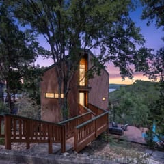 Hill Country - Treehouse Retreat