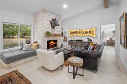 Dripping Springs Country Retreat and Casita - Image 2