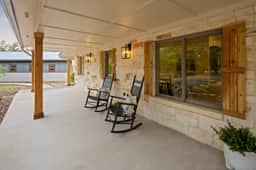 Dripping Springs Country Retreat and Casita - Image 3