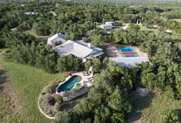 Dripping Springs Country Retreat and Casita - Image 4