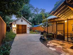 Austin Classically Modern- SLATX - Image 4