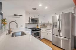 Austin La Casa Chic- SLATX - Image 2