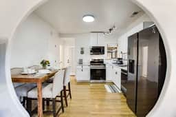 Austin Creekside Bungalow- SLATX - Image 5