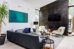 Austin Hidden Oasis- SLATX - Image 2