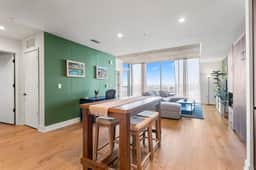 2310 Austin Prestige Lakeview Penthouse - AA - Image 4