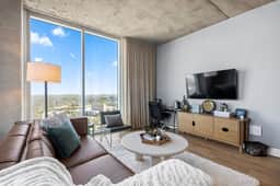 3004 Austin Corner Premium Suite - AA - Image 2