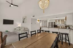 Lake Travis - Comanche Creek Retreat - Image 2
