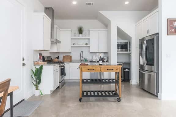 Austin Outpost- SLATX - Image 1