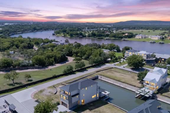 Lake LBJ - The Marbella - Image 1