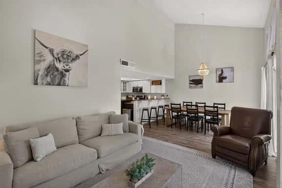 Lake Travis - Comanche Creek Retreat - Image 1