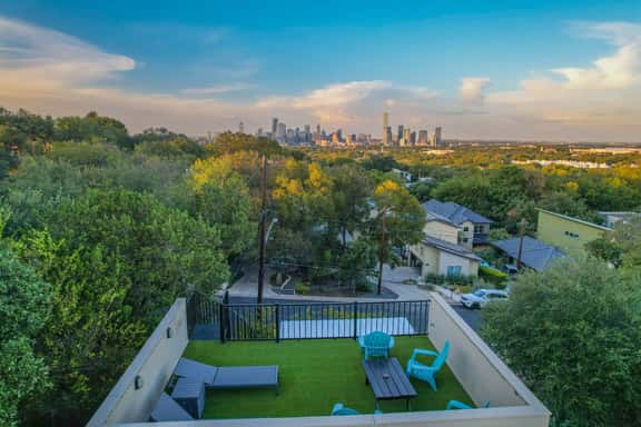Austin Skyline Vista - Image 1