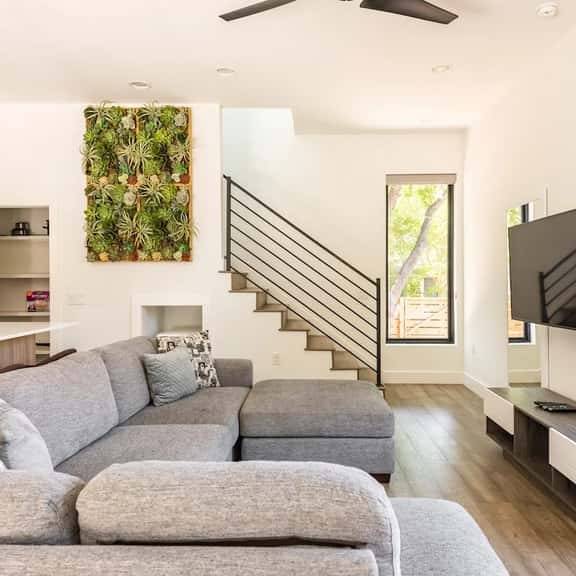 901 E 13th St Austin Chic & Boutique - Central Austin Estate - A - Image 1