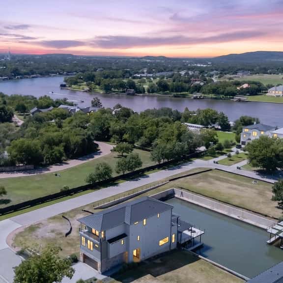Lake LBJ - The Marbella - Image 1