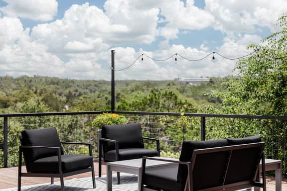 Hill Country Bunk House - Image 3