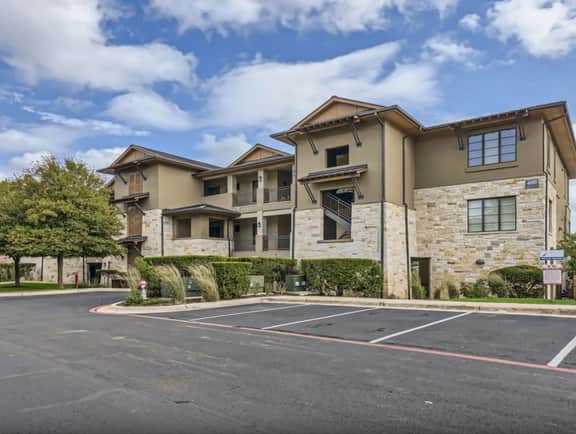 Lakeway Village Cove Escape - Image 5