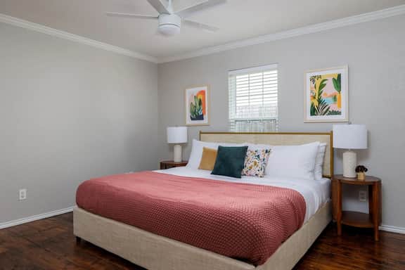 Austin East Side Charmer- SLATX - Image 4
