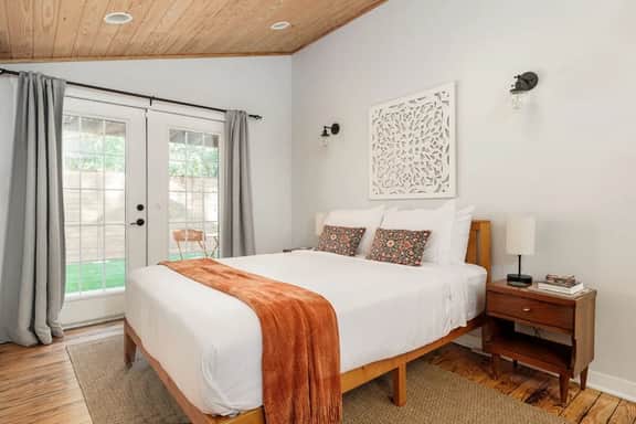 Austin Casa & Casita Cherico- SLATX - Image 4