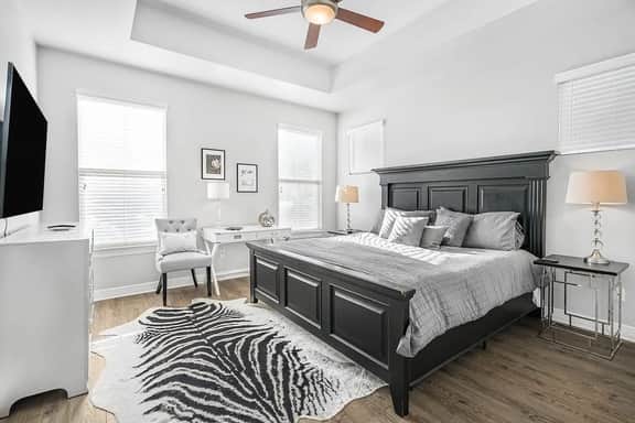 Austin Classically Modern- SLATX - Image 4