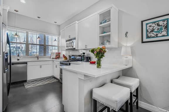 Austin Classically Modern- SLATX - Image 3