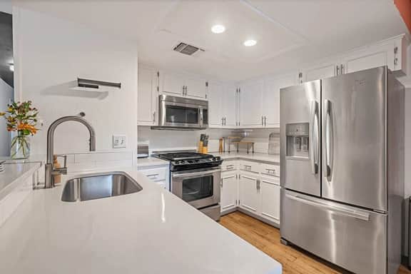 Austin La Casa Chic- SLATX - Image 2