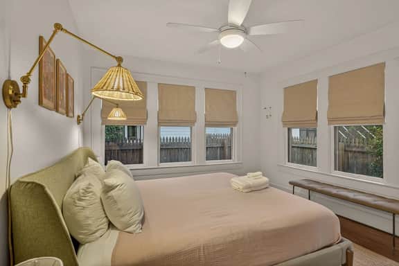 Austin Urban Charm- SLATX - Image 3