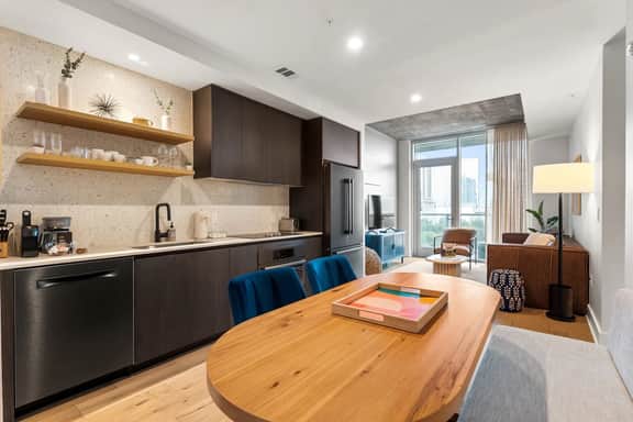 1403 Austin Cozy Downtown Suite - AA - Image 4