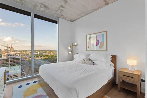 2304 Austin Artistic Corner Suite - AA - Image 3