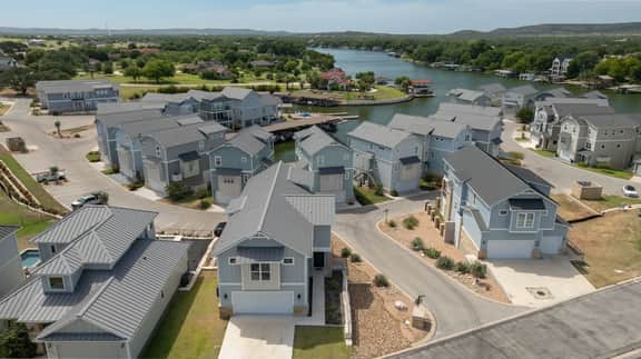 Lake LBJ - Lakeview - Image 4