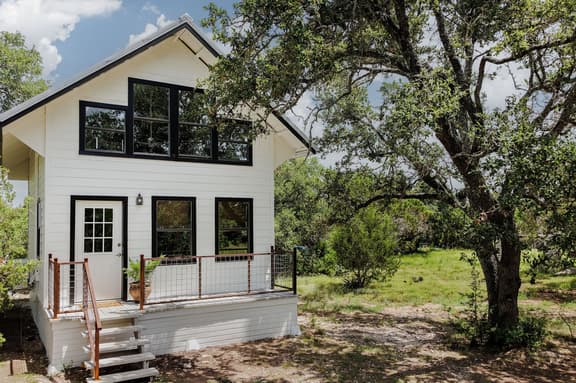 Hill Country Painters Studio - Image 1