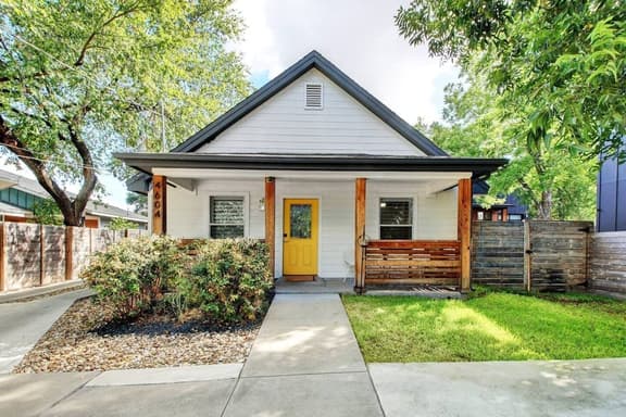 Austin Bungalow- SLATX - Image 1