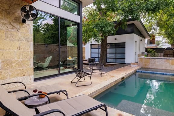 Austin Hidden Oasis- SLATX - Image 1