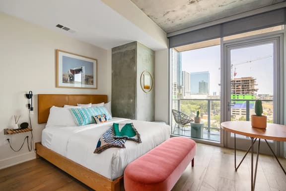 1502 Austin Cosmopolitan Suite - AA - Image 1