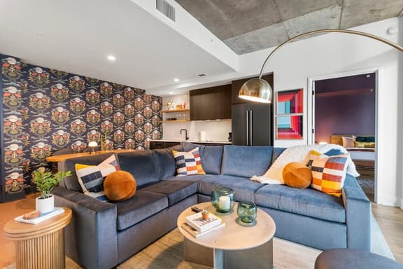 3009 Austin Modern Luxury - AA - Image 1