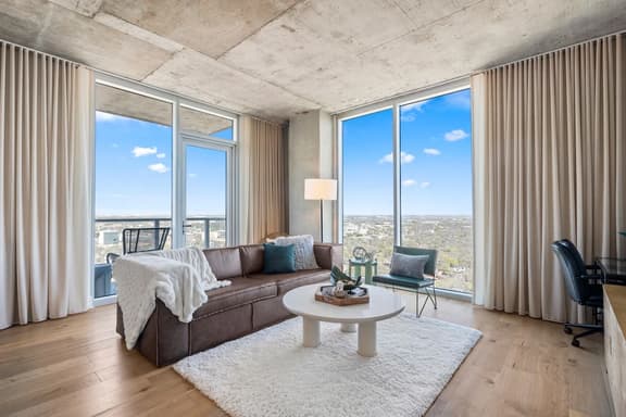 3004 Austin Corner Premium Suite - AA - Image 1