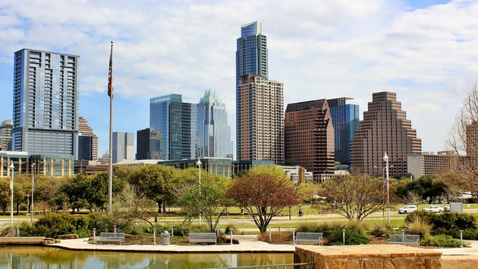 3 Austin Travel Tips for Traveling Light