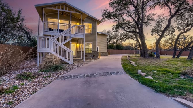 Property Walkthrough: Austin Hudson House and Apartment